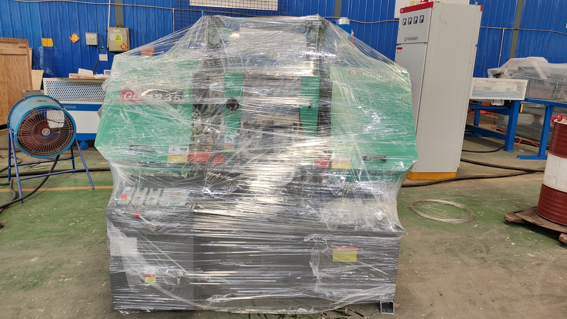 喜訊！熱烈慶祝飛宏1套數(shù)控鋼筋鋸床設(shè)備裝車完畢順利發(fā)出